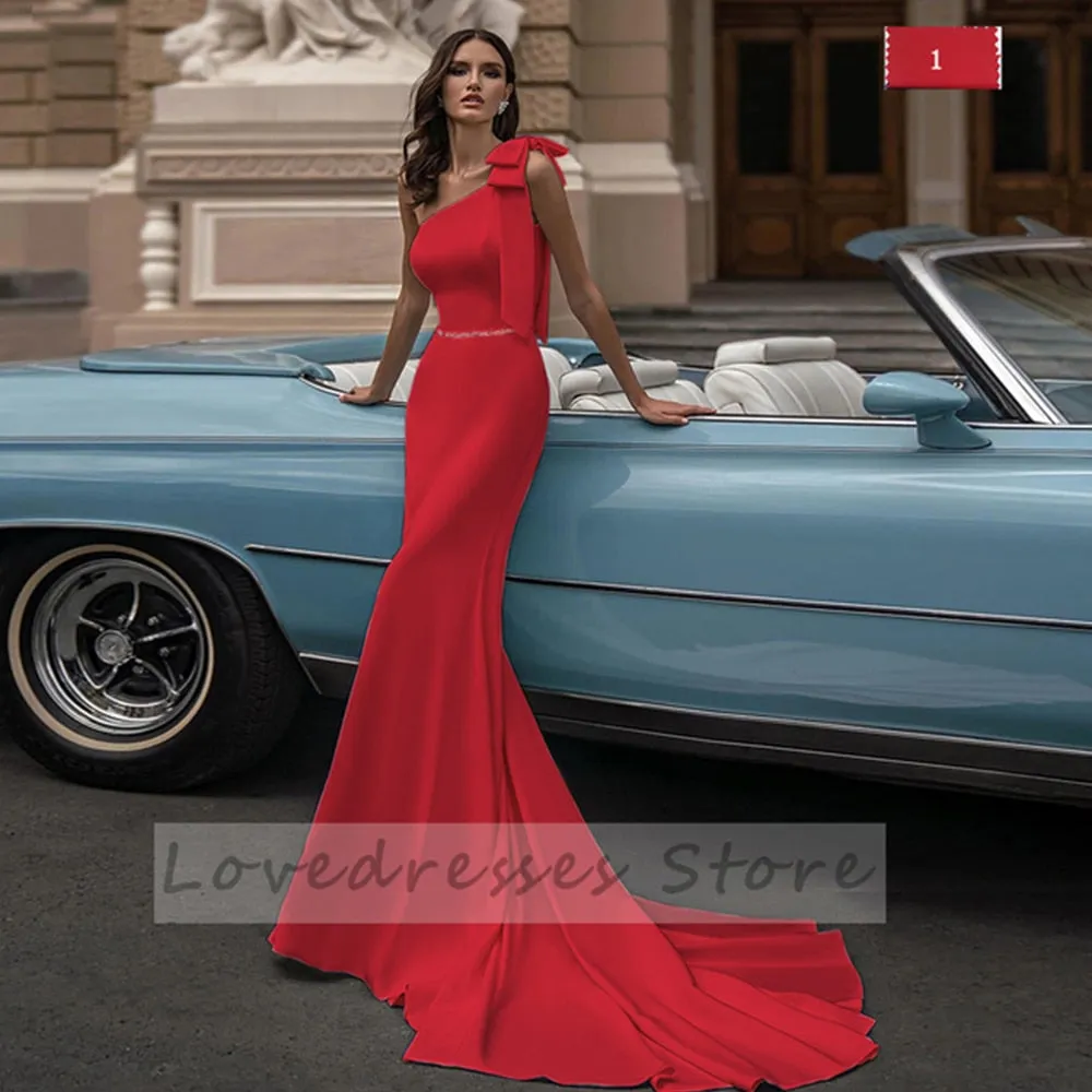 Elegant Sleeveless Mermaid Wedding Dresses Sweep Train Bows Sashes Square Collar Covered Button Bridal Gowns