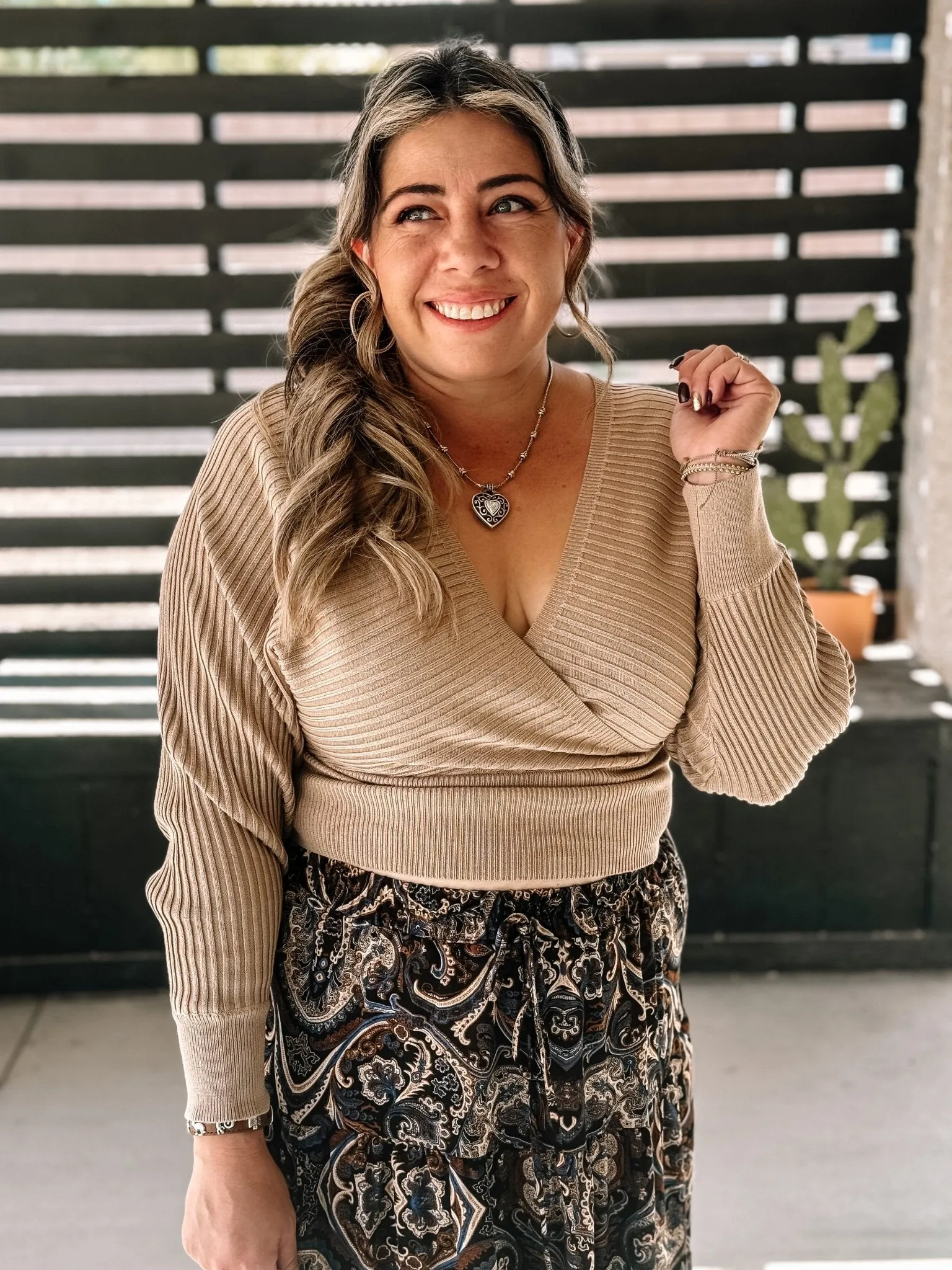 Ember Glow Elegant Ribbed Sweater, Khaki